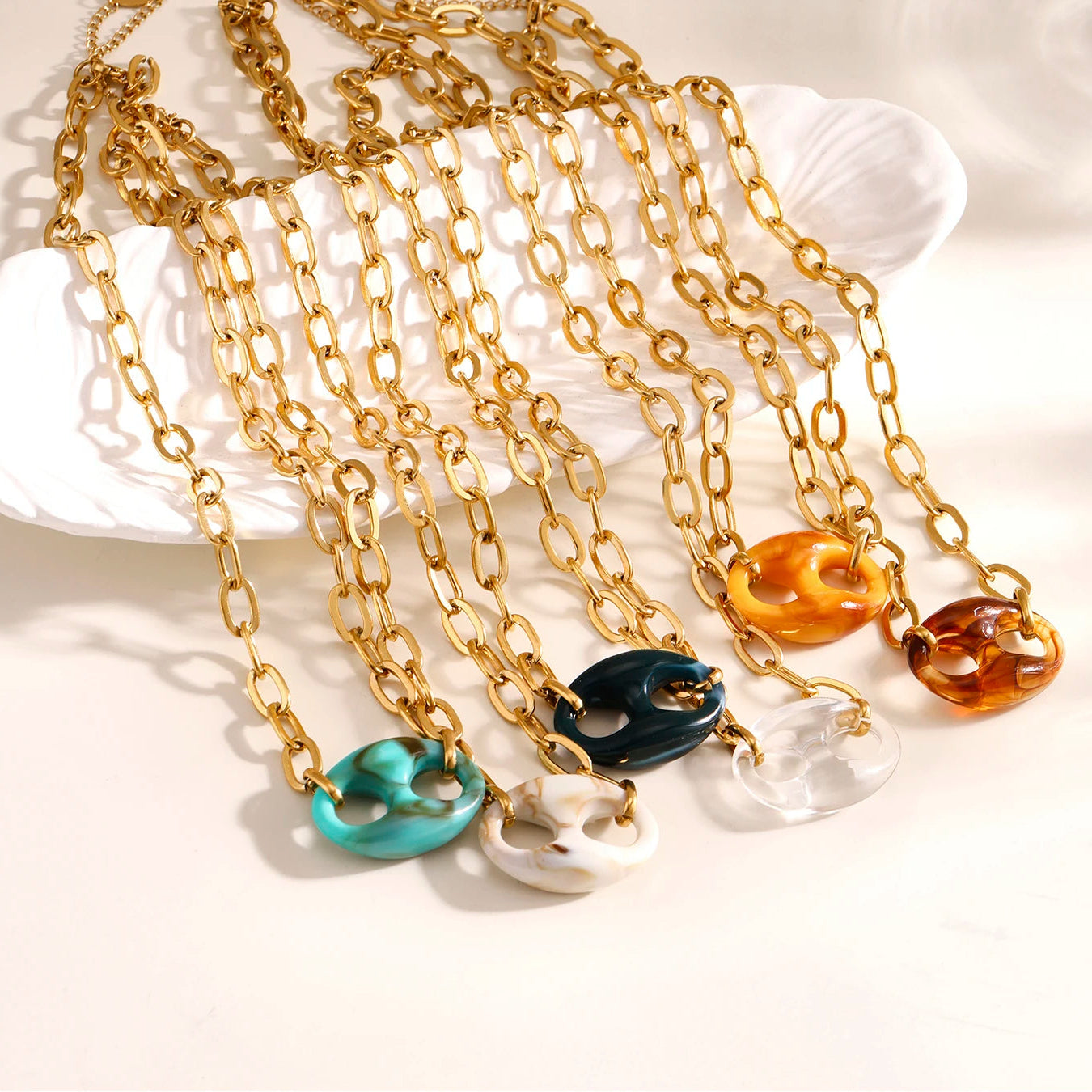 Collier grain de café résine colorée bijou femme tendance
