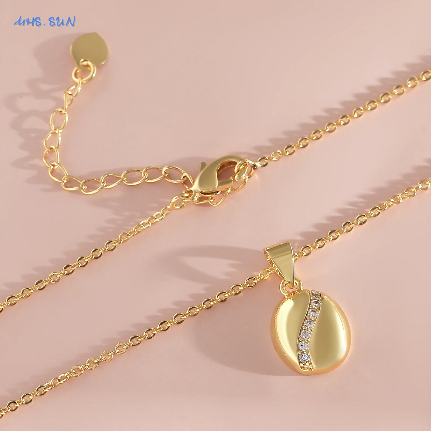 Collier Pendentif Grain de Café – Chaîne Fine Plaquée Or 22K Femme - Bijou Graine de Café - Colliergrainedecafe.fr