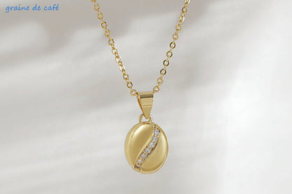 Collier Pendentif Grain de Café – Chaîne Fine Plaquée Or 22K Femme - Bijou Graine de Café - Colliergrainedecafe.fr
